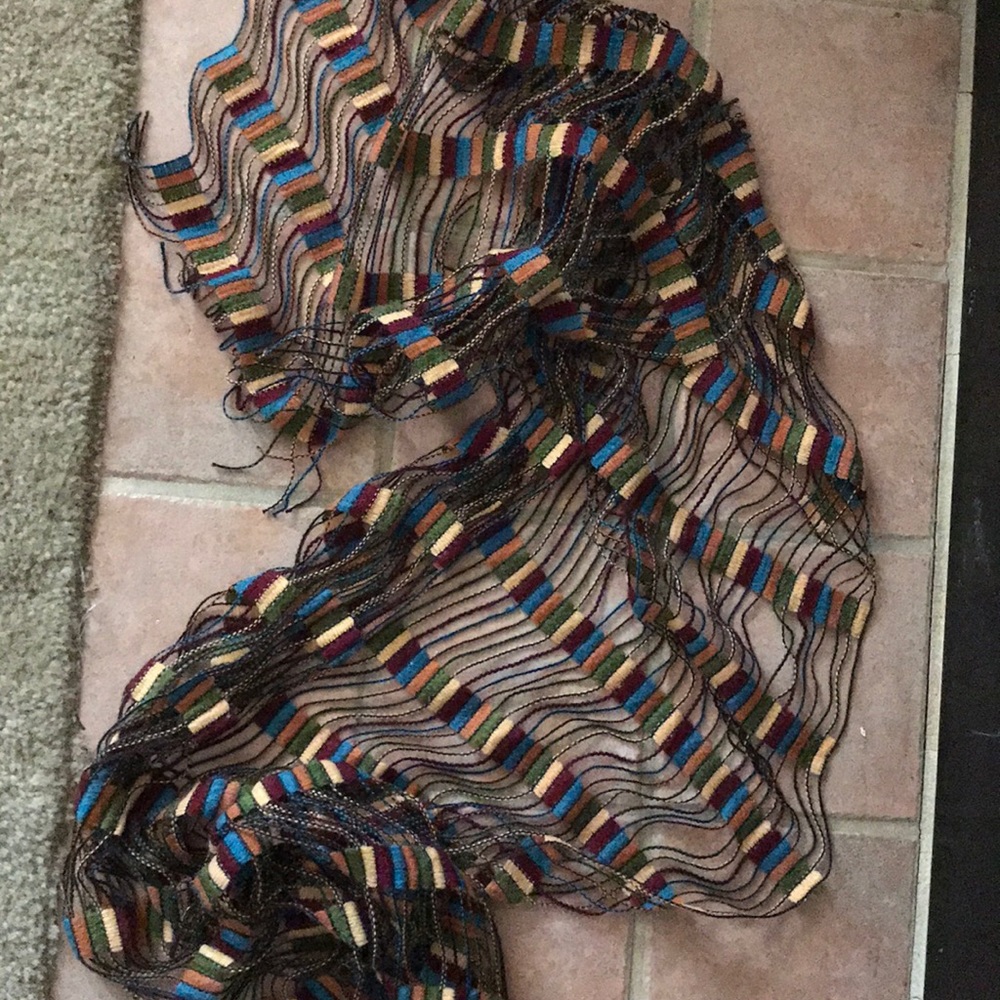 SCARF - Picture 2 of 4